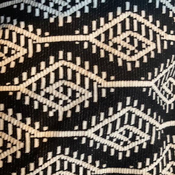 Zara Black White Pattern Midi Skirt - Picture 4 of 4